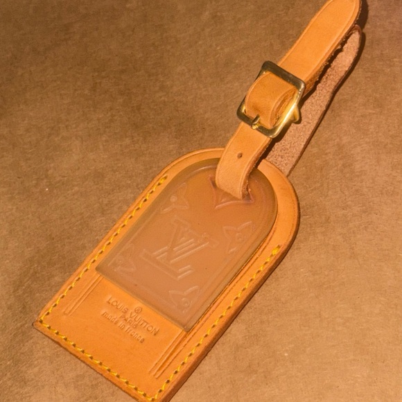 LOUIS VUITTON POIGNET WITH TAG - Picture 6 of 7